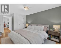 183 Belle Foret, photo 23