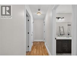 183 Belle Foret, photo 21