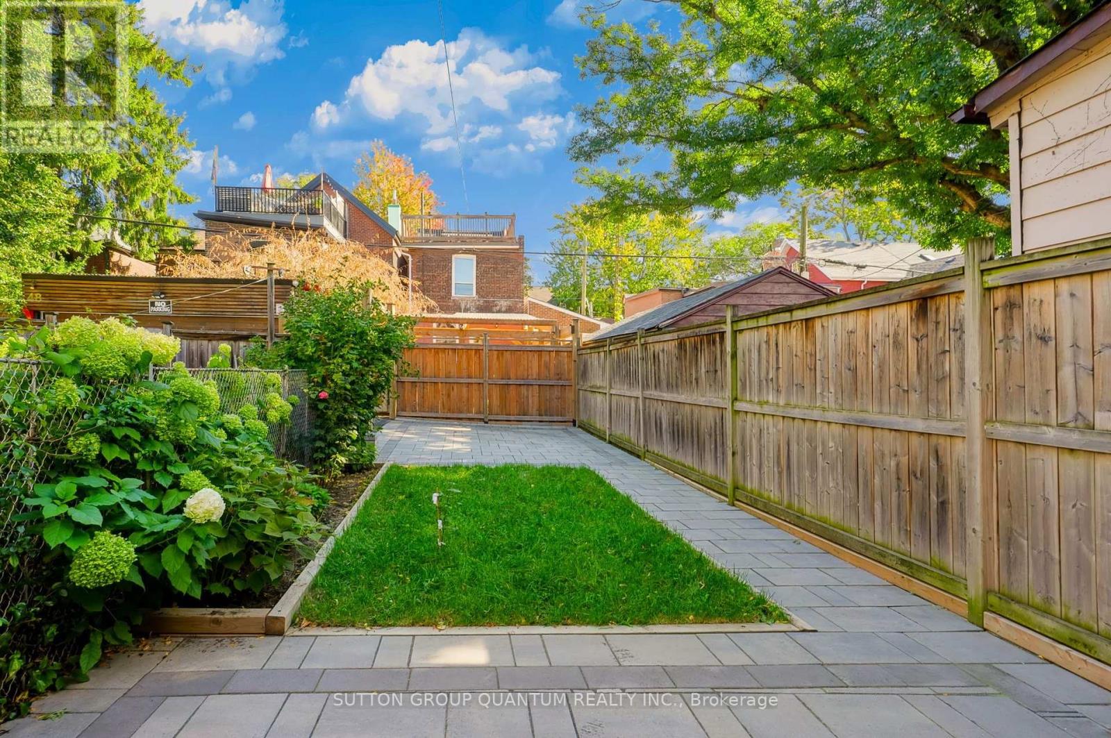41 Manning Avenue, Toronto, ON photo 24