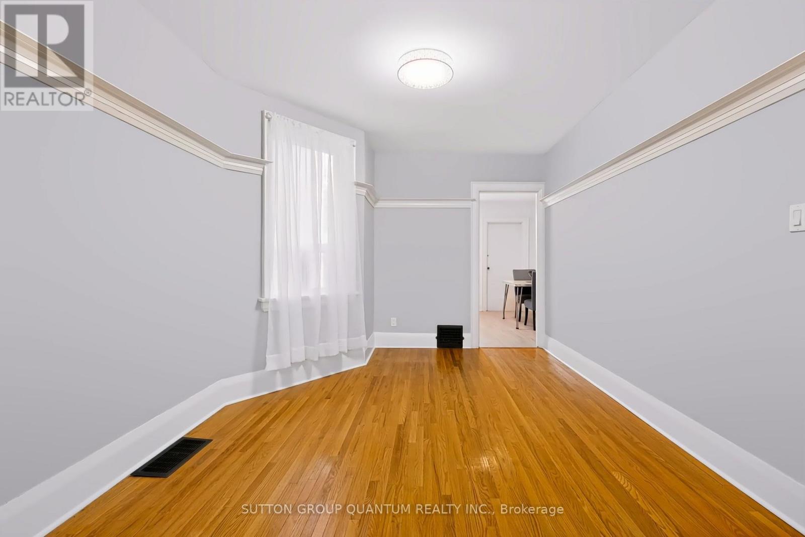 41 Manning Avenue, Toronto, ON photo 9