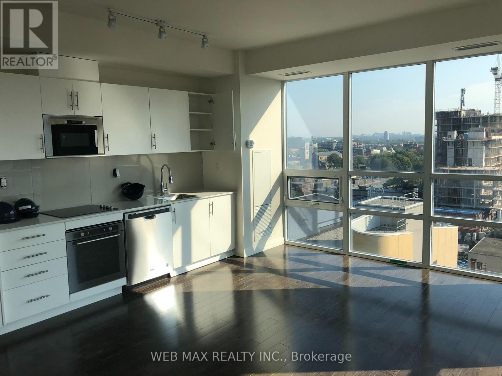 460 Adelaide Unit 1528 photo 4