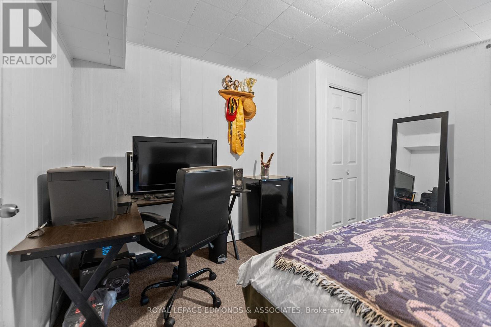 566 CATHERINE STREET S - 30