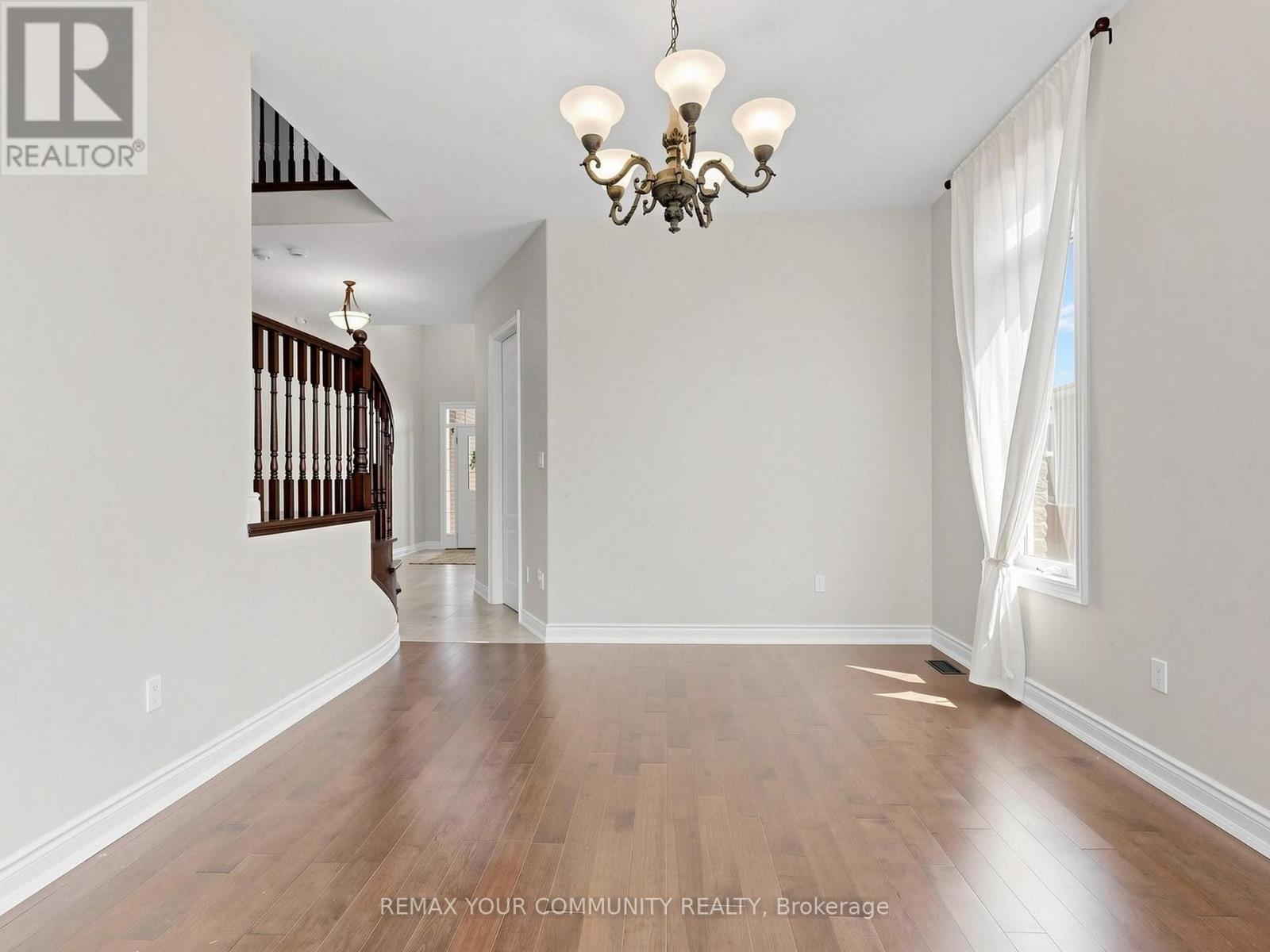 44 Tim Jacobs Drive, Georgina, ON photo 13