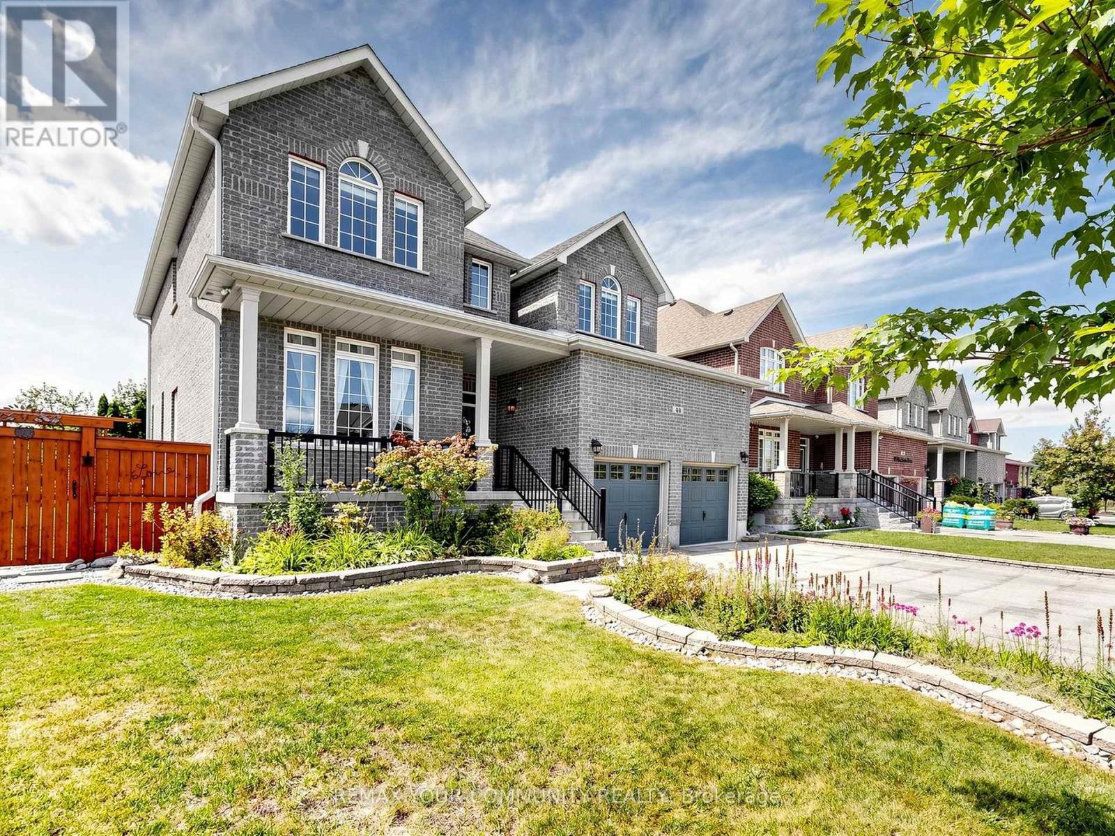 44 Tim Jacobs Drive, Georgina, ON photo 3