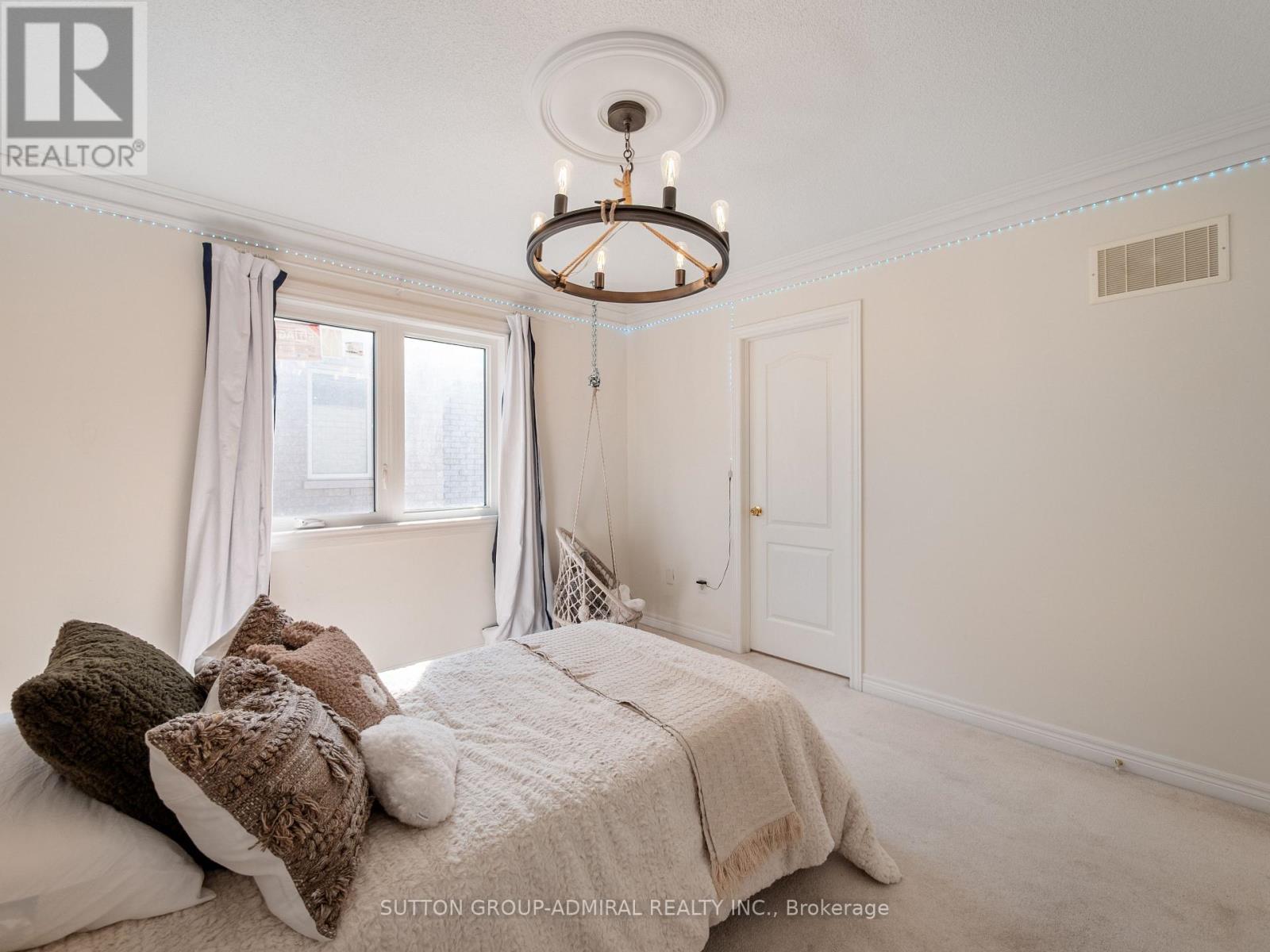 87 RIVINGTON AVENUE - 33