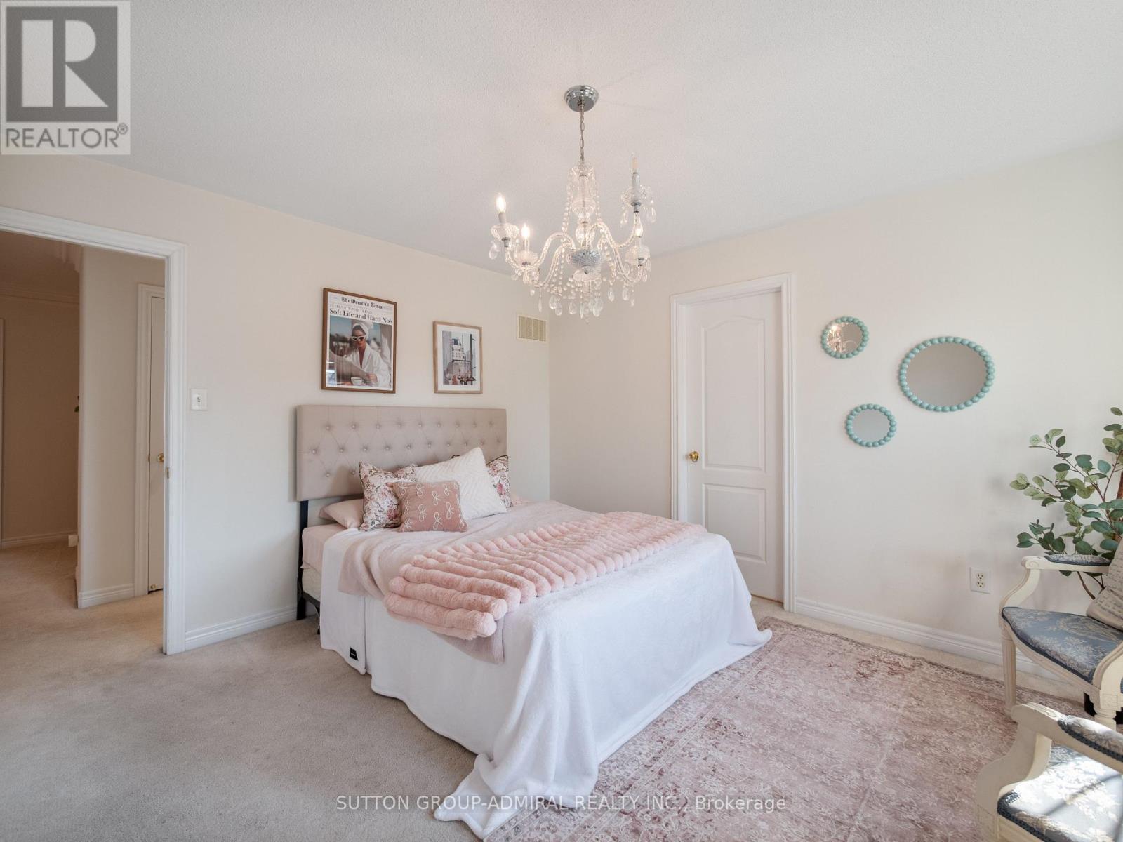 87 RIVINGTON AVENUE - 36