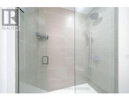 1005 - 5 Buttermill Avenue, Vaughan, ON L4K0J5 Photo 11