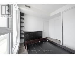1005 - 5 Buttermill Avenue, Vaughan, ON L4K0J5 Photo 18