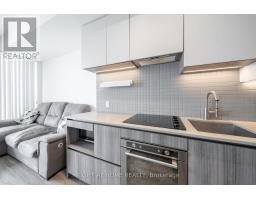 1005 - 5 Buttermill Avenue, Vaughan, ON L4K0J5 Photo 24