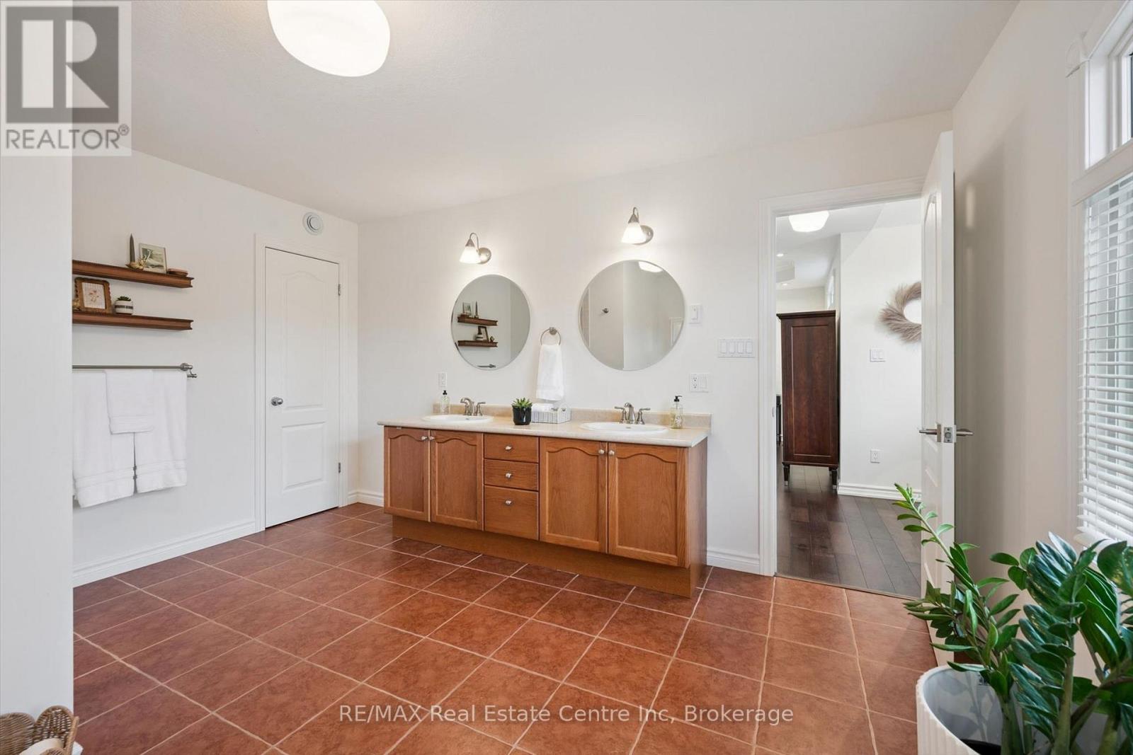 240 PRINCE'S STREET - 31