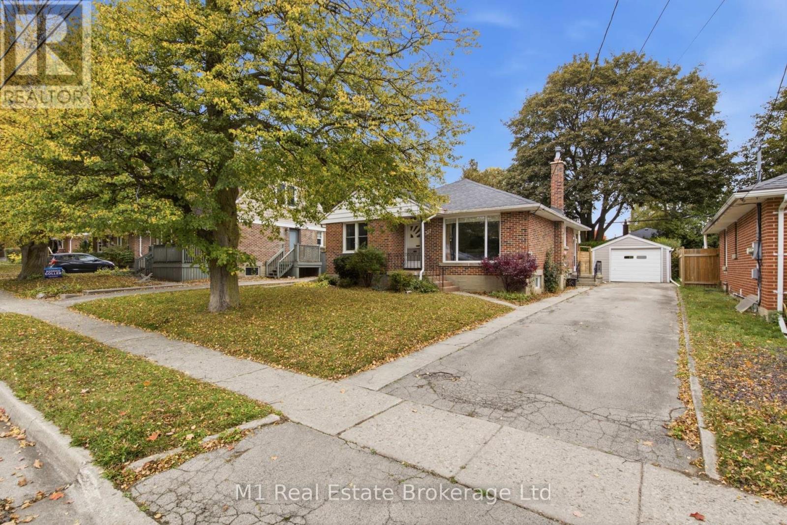327 Metcalfe photo 3