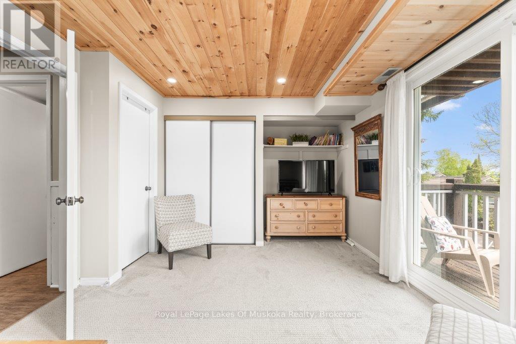 30 TURNER DRIVE - 7