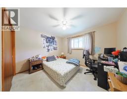 880 Champlain Road, Sarnia, ON N7V2G1 Photo 14