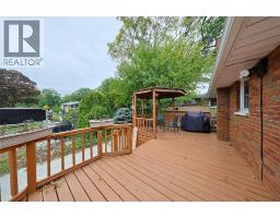 880 Champlain Road, Sarnia, ON N7V2G1 Photo 26