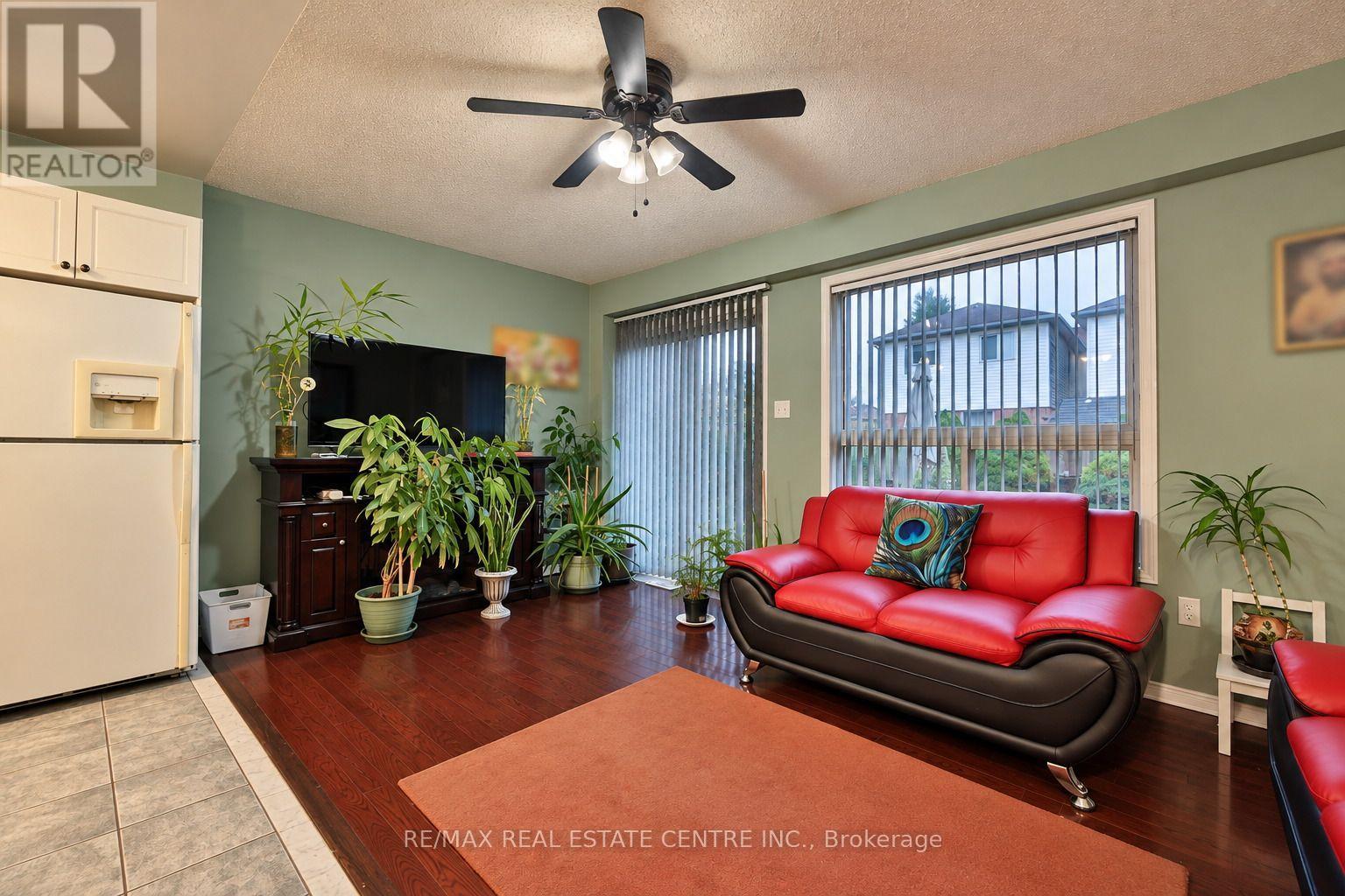 180 Cresthaven Road, Brampton, ON photo 10