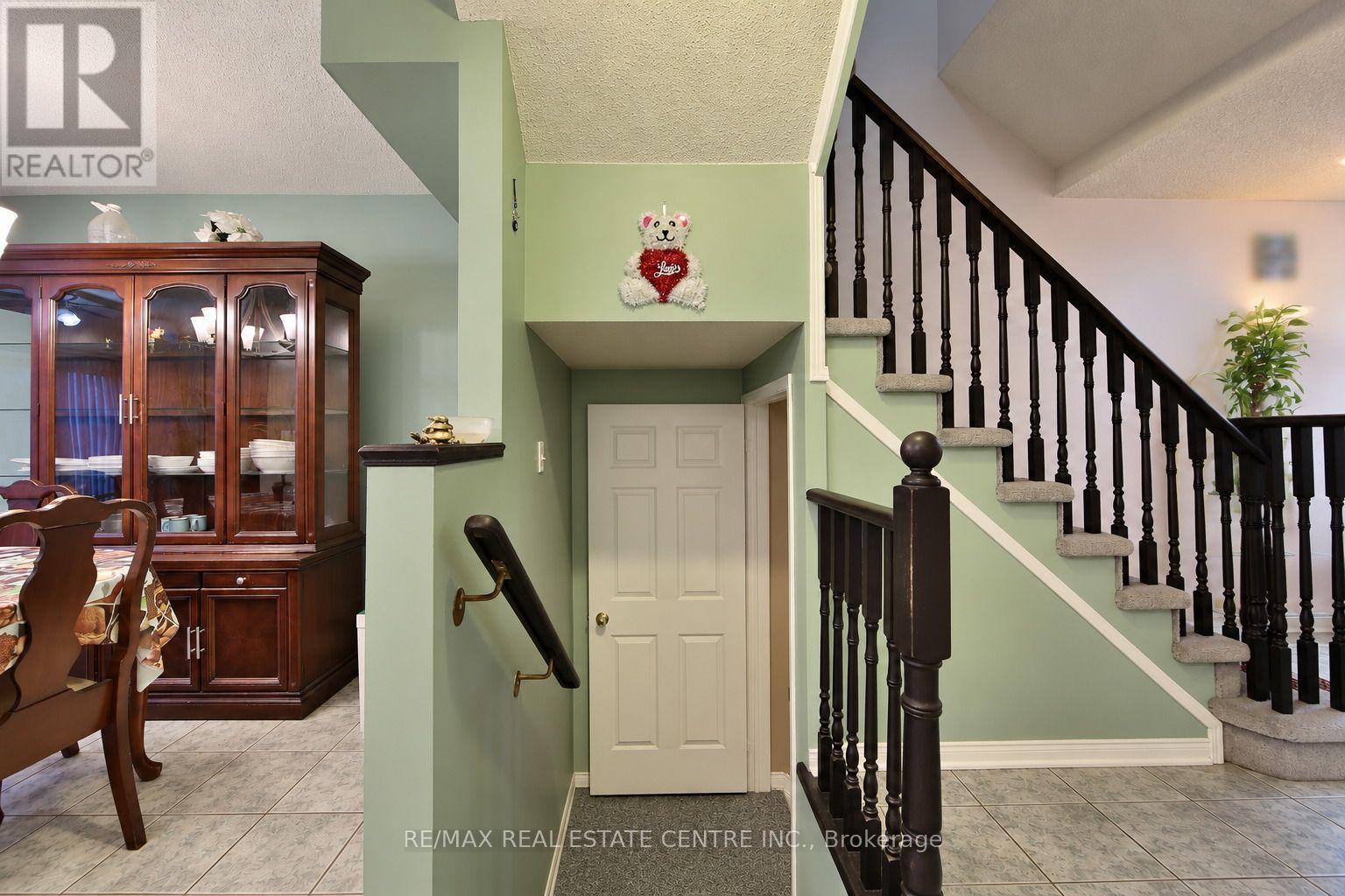180 Cresthaven Road, Brampton, ON photo 13