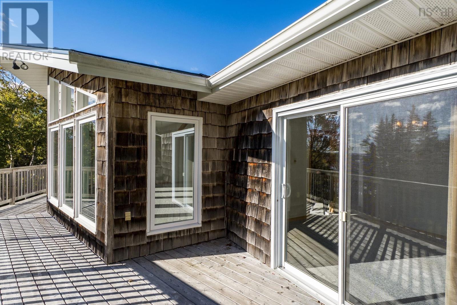 Property 35 of 51 of 201 Masons Point Road