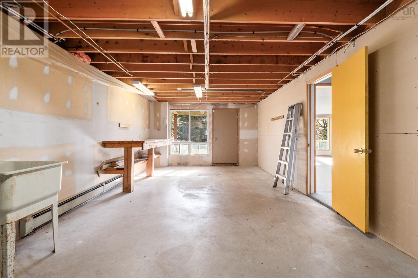 Property 33 of 51 of 201 Masons Point Road