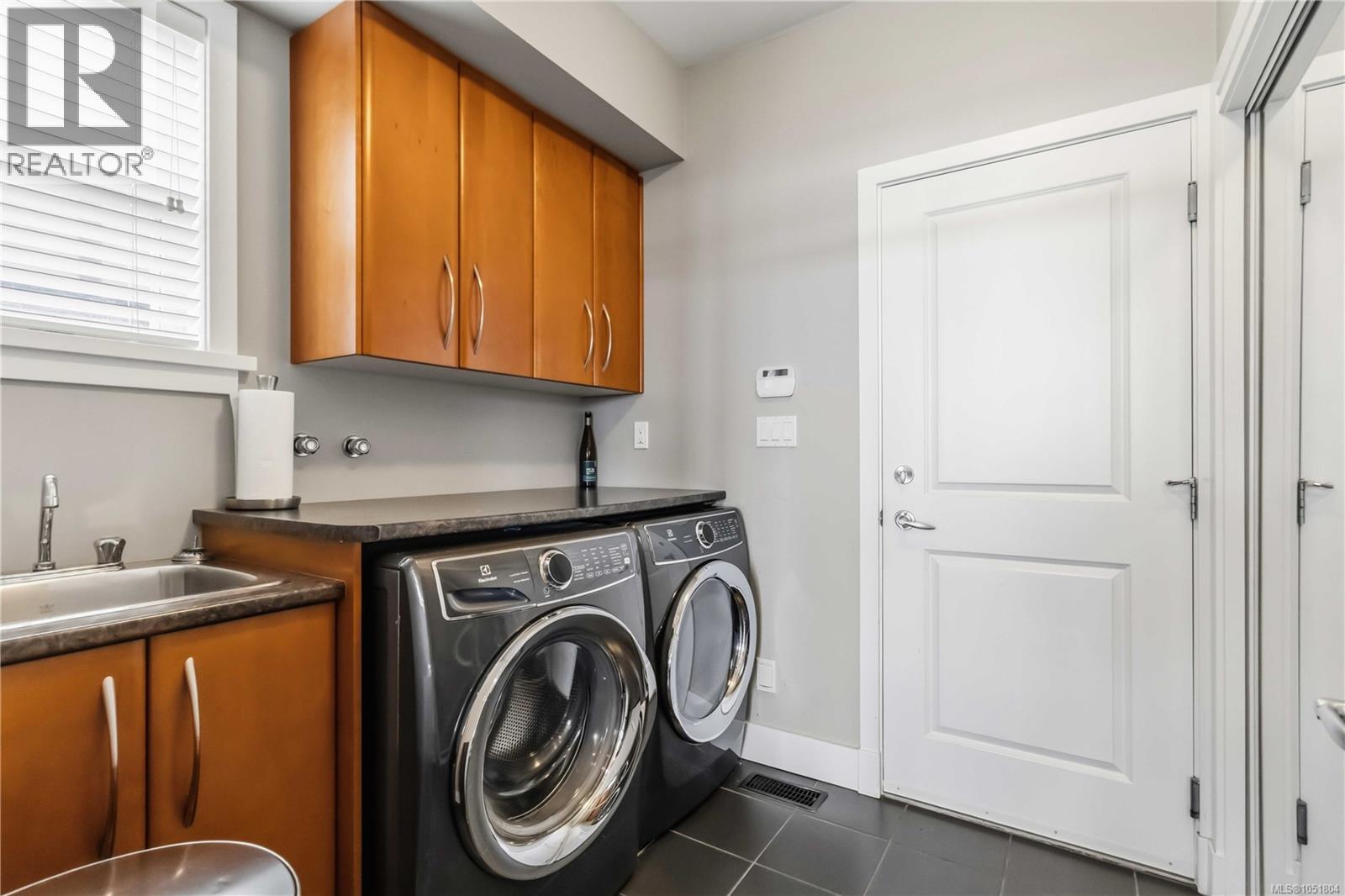 3519 Promenade Crescent, Colwood