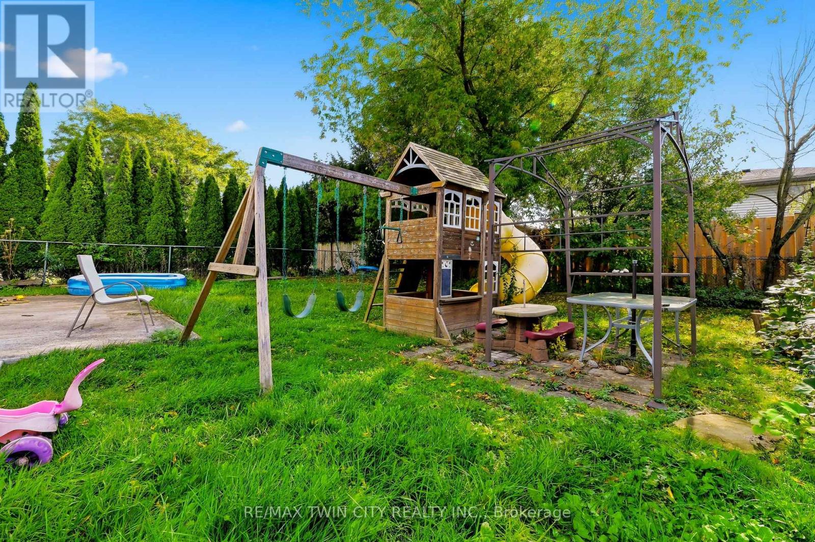 82 Beaver Crescent, Brantford, ON photo 25