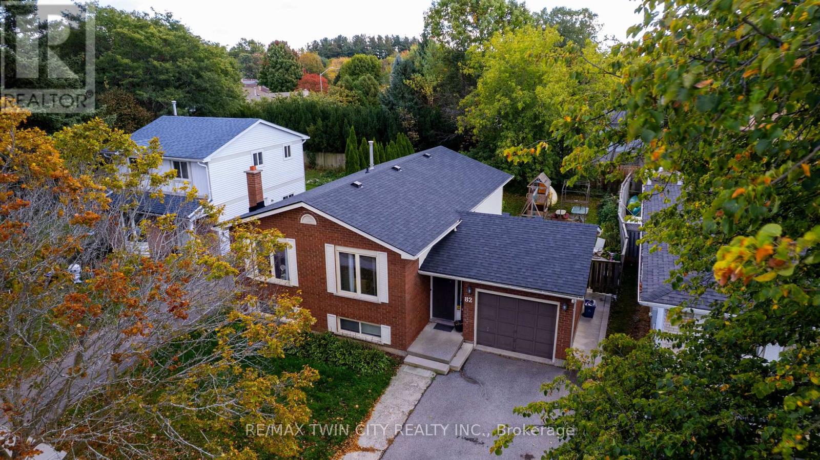 82 Beaver Crescent, Brantford, ON photo 31