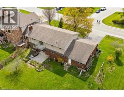 142 Carson Drive, Kitchener, ON N2B2Z2 Photo 32