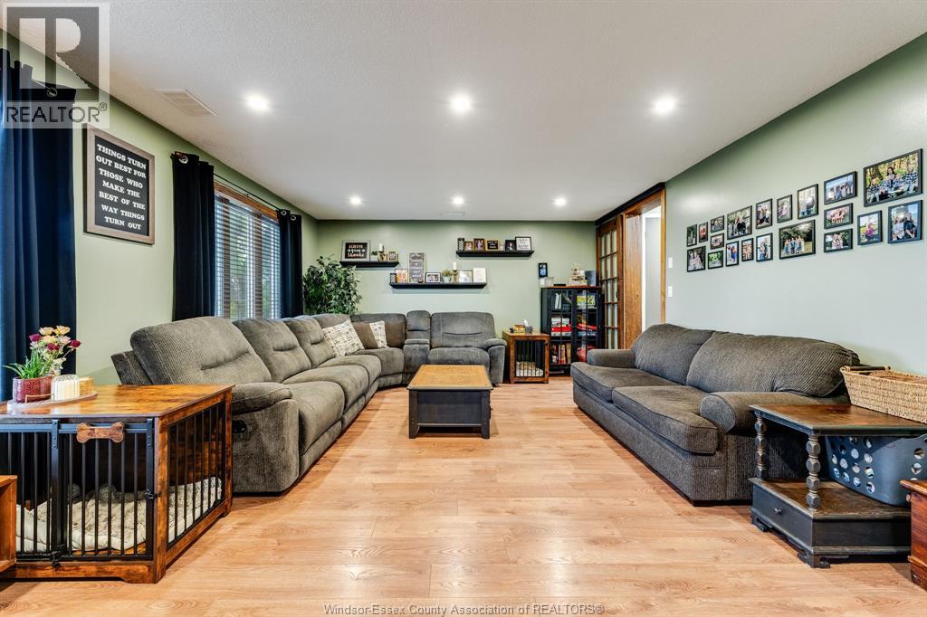 2477 Albuna Townline, Kingsville, ON, photo 3