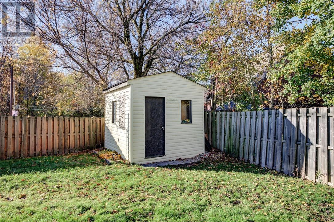 2337 Grenoble Street - 24