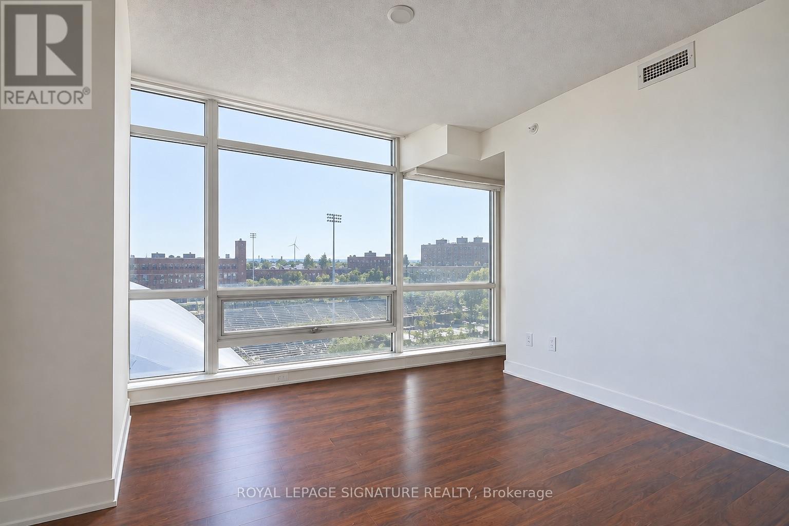 Photo of 20 Joe Shuster Way