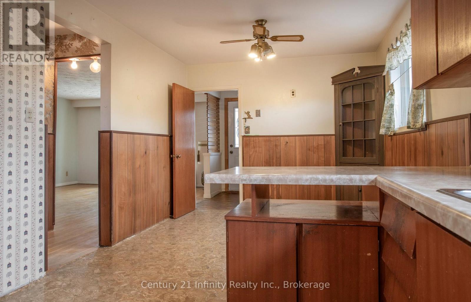 879 ANTONIO STREET - 14