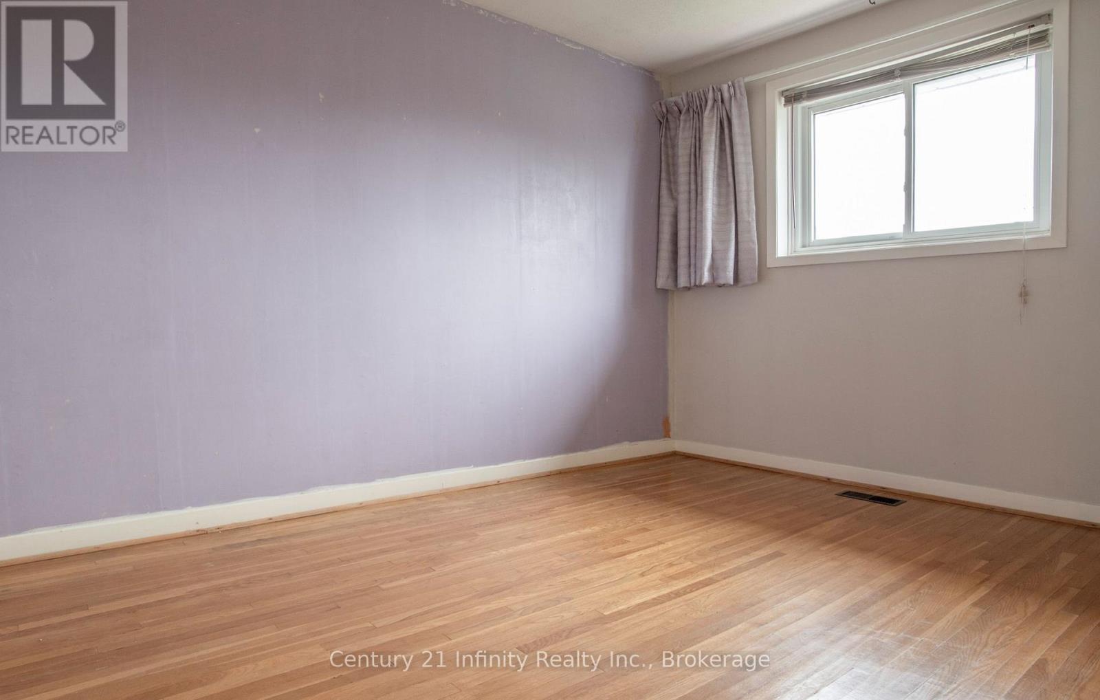 879 ANTONIO STREET - 17
