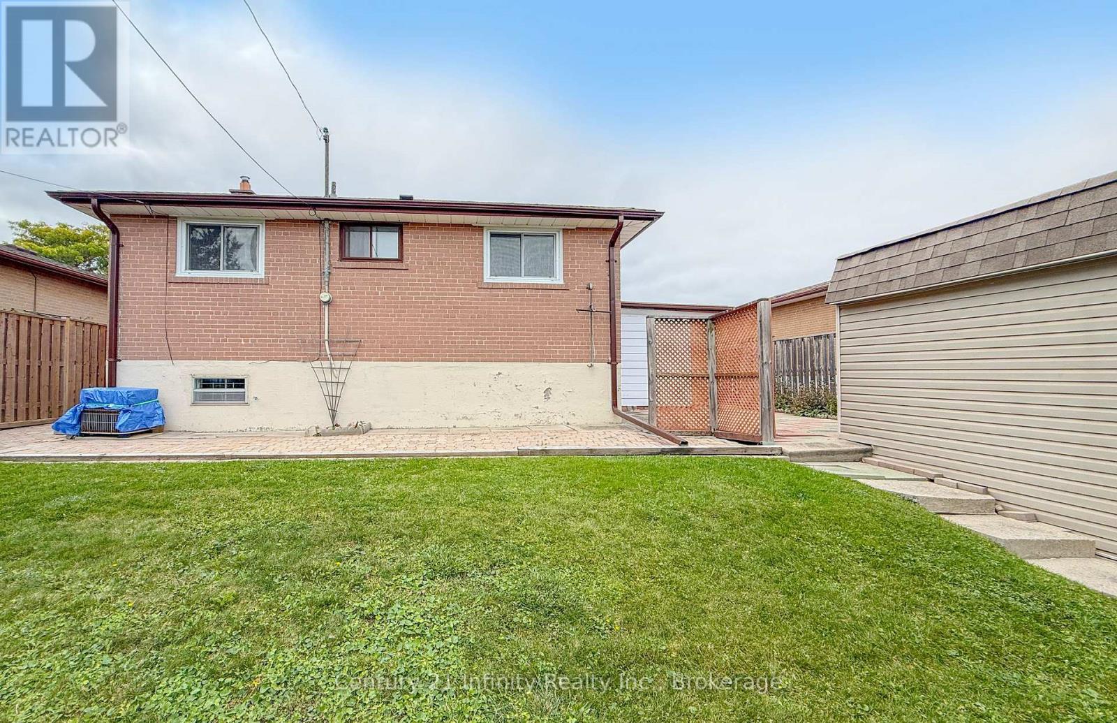 879 Antonio Street, Pickering, ON photo 26