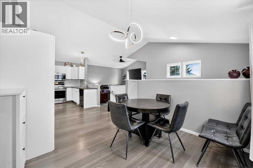 43 Cimarron Meadows Bay, Okotoks — photo 10