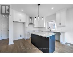 2340 Darwin Crescent, London South, ON N6P0J2 Photo 10