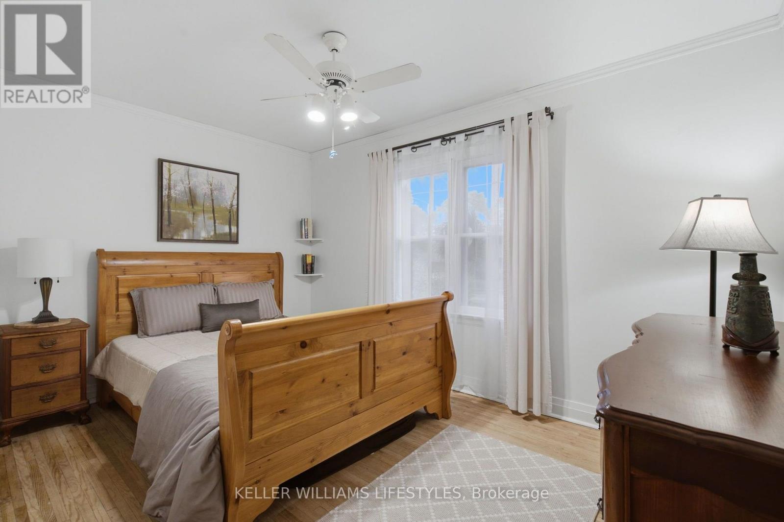 297 STEPHEN STREET - 20