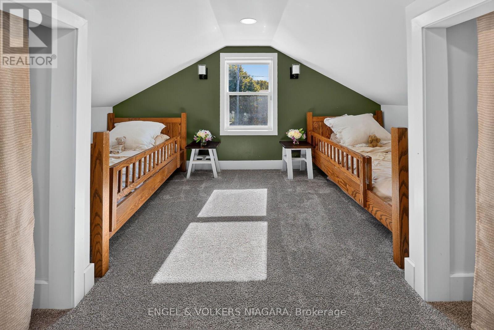 13 FREDERICK AVENUE - 29