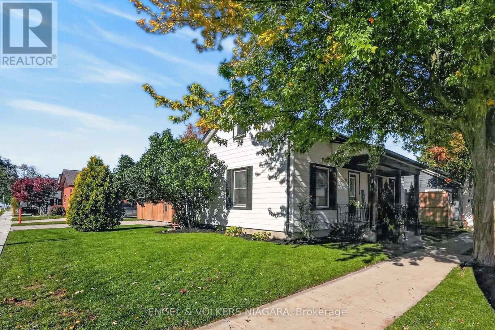 13 FREDERICK AVENUE - 40