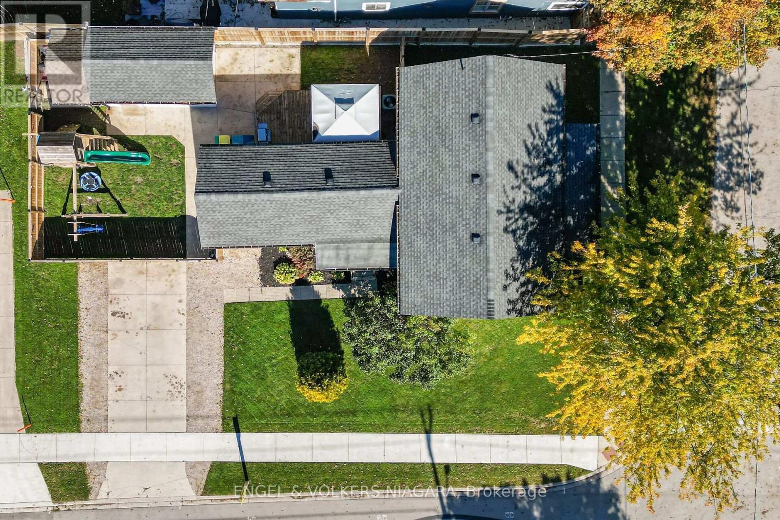 13 FREDERICK AVENUE - 49