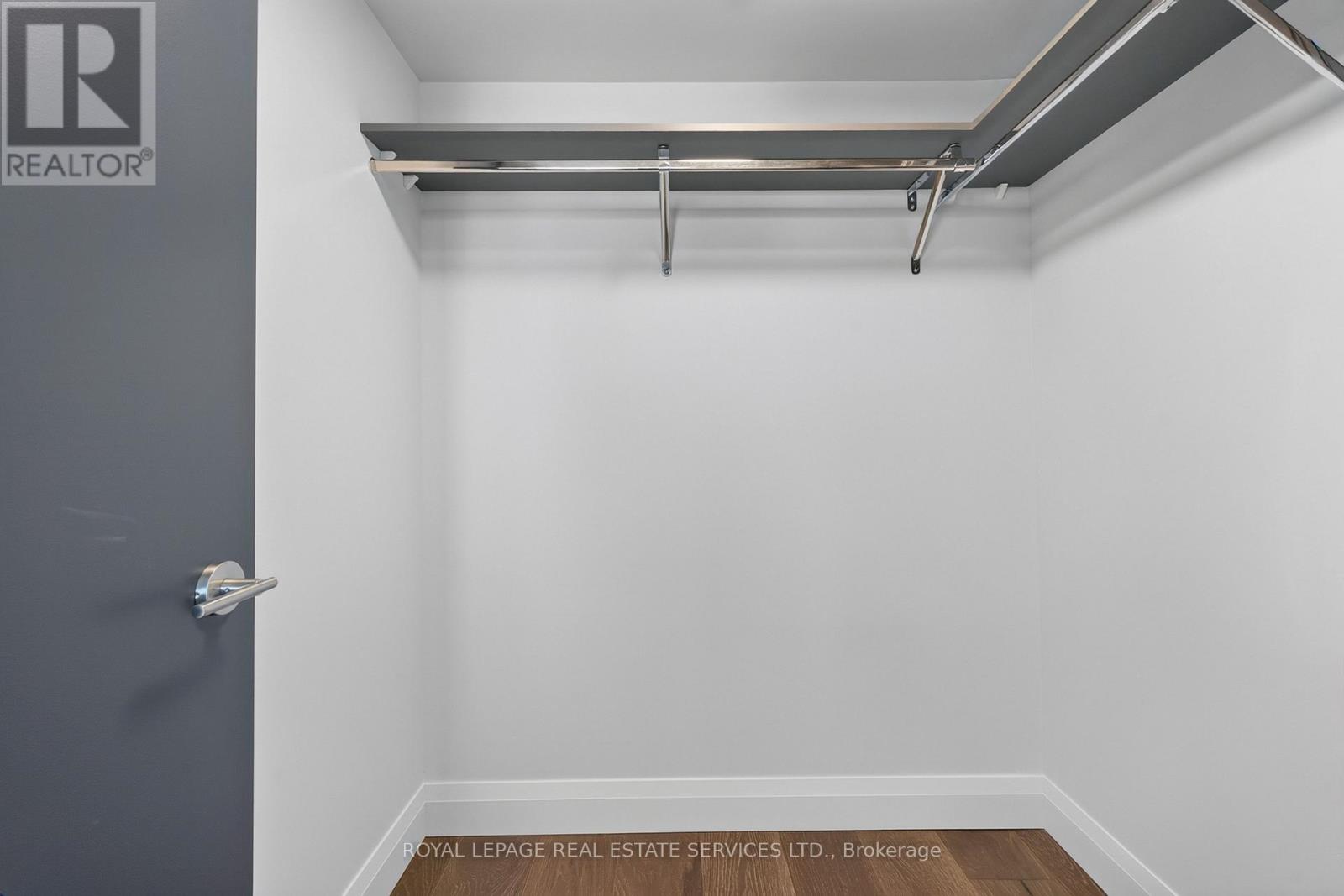 1918- 155 Yorkville Avenue, Toronto, ON photo 13