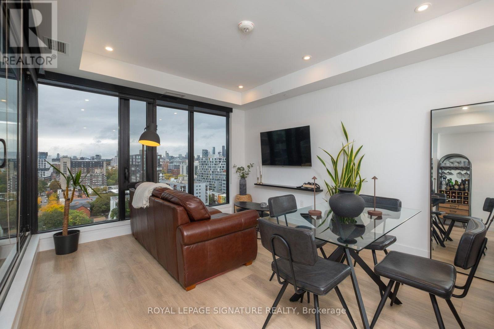 #1213 505 RICHMOND STREET W - 8