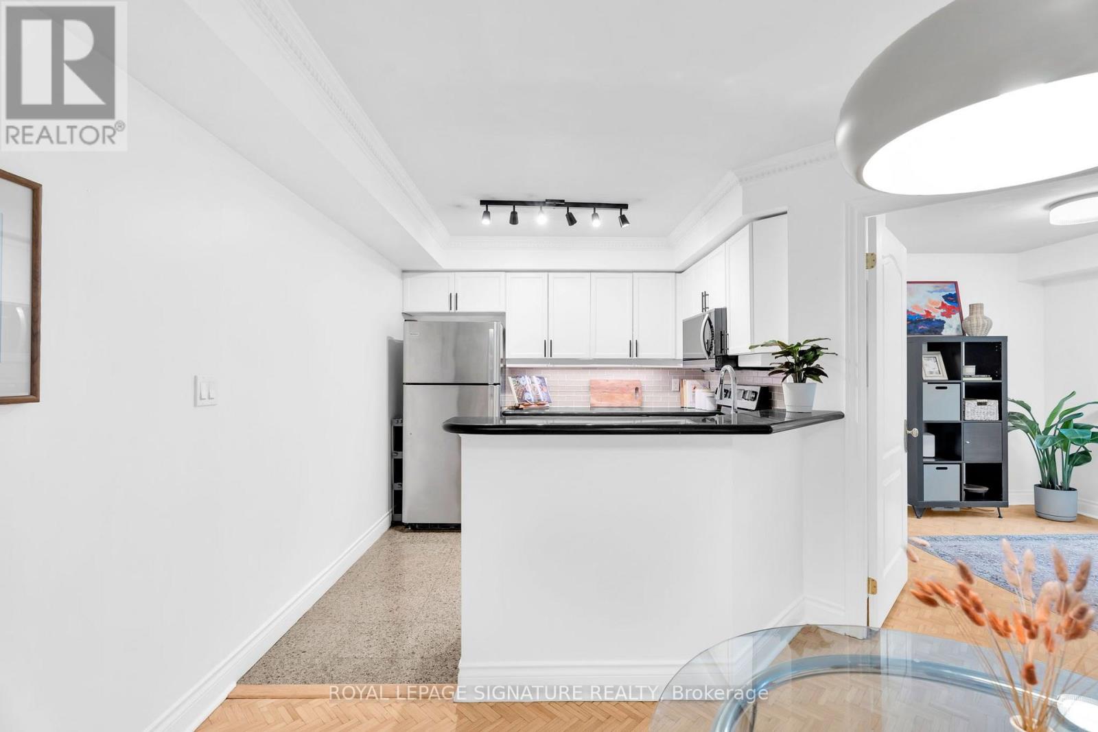 301- 800 Spadina Road, Toronto, ON photo 12