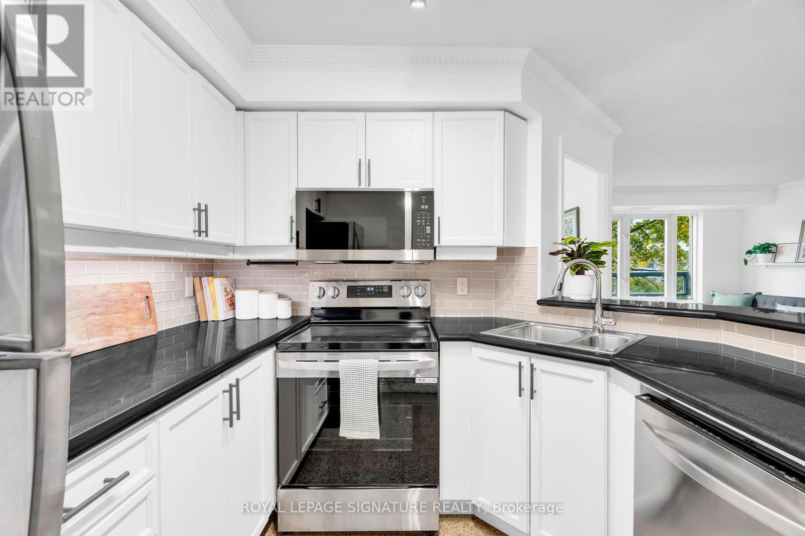 301- 800 Spadina Road, Toronto, ON photo 16
