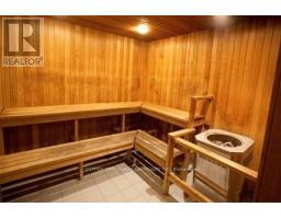 2301 - 736 Bay Street, Toronto, ON M5G1N6 Photo 17