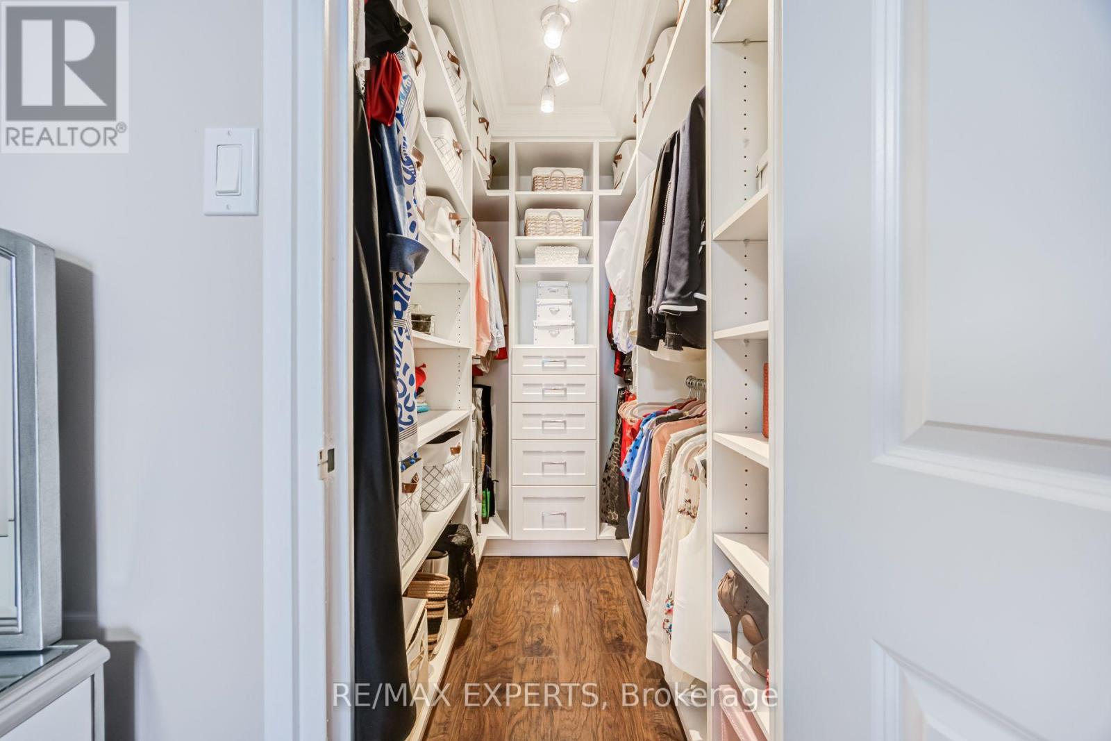 1104- 130 Neptune Drive, Toronto, ON photo 21