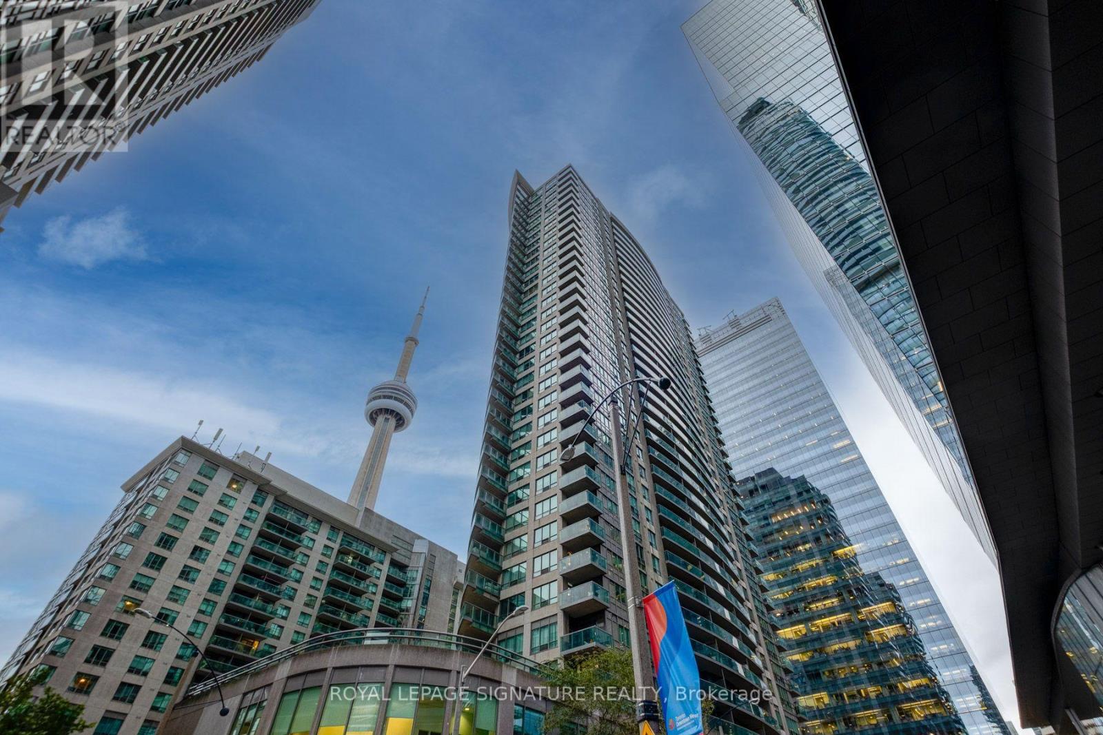PH03- 30 Grand Trunk Crescent, Toronto, ON photo 27