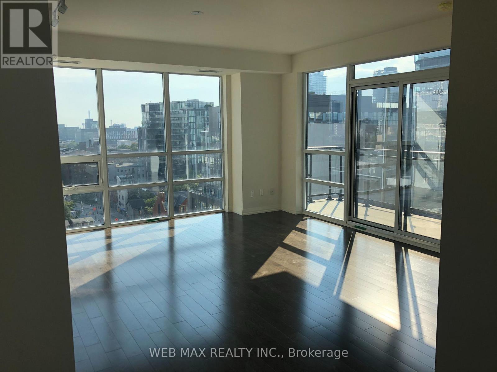 1528- 460 Adelaide Street East, Toronto, ON photo 2
