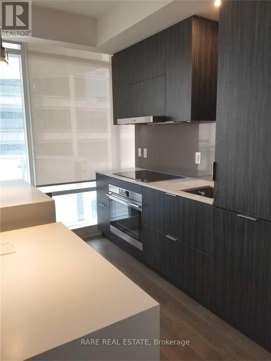 1 Bloor Unit 1103 photo 5