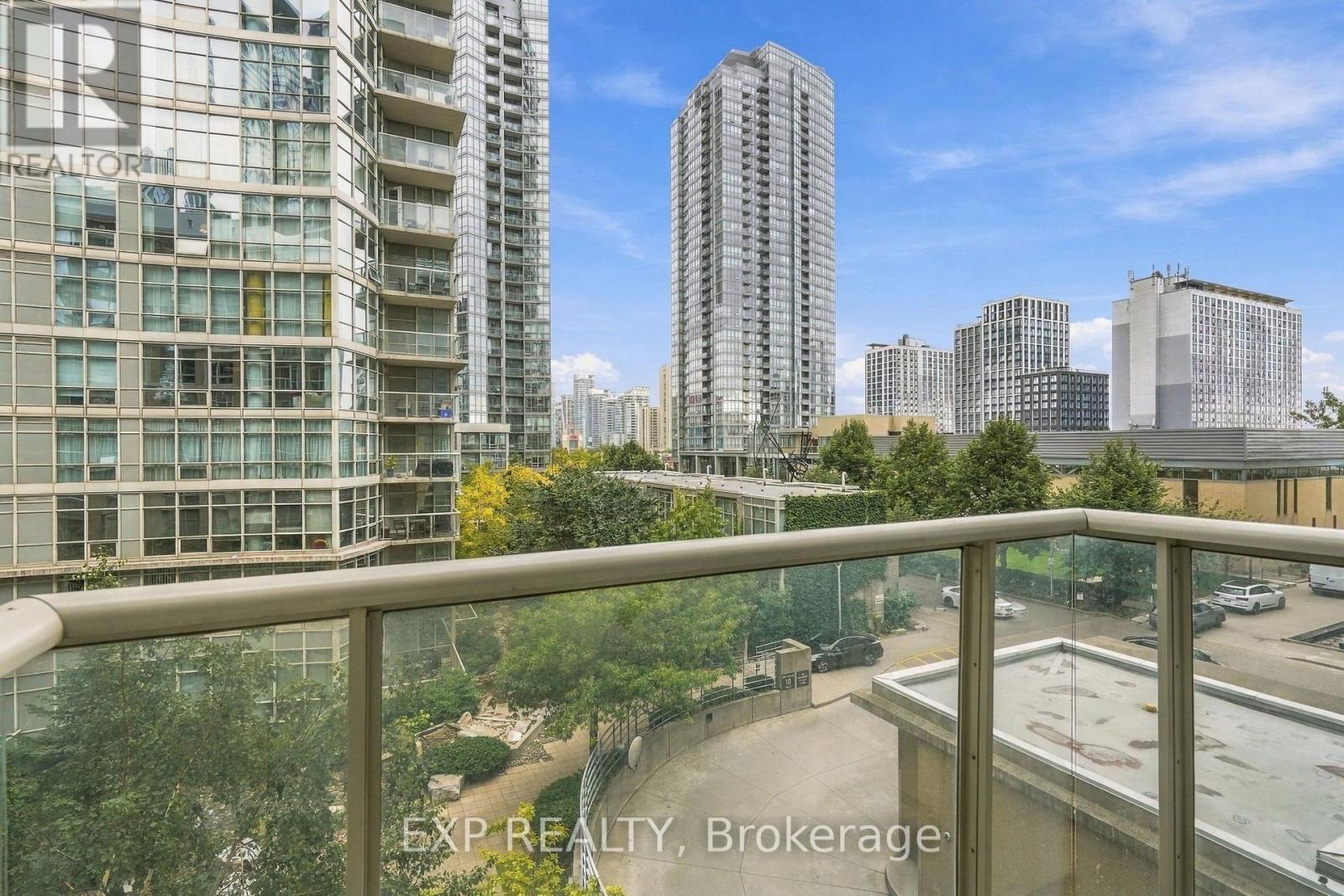301- 9 Spadina Avenue, Toronto, ON photo 21