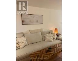 92 Kenilworth Avenue, Toronto, ON M4L3S5 Photo 8