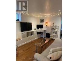 92 Kenilworth Avenue, Toronto, ON M4L3S5 Photo 9